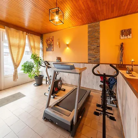 - Entre Gaume Et Ardenne, Cleaning Included * フロロンヴィル